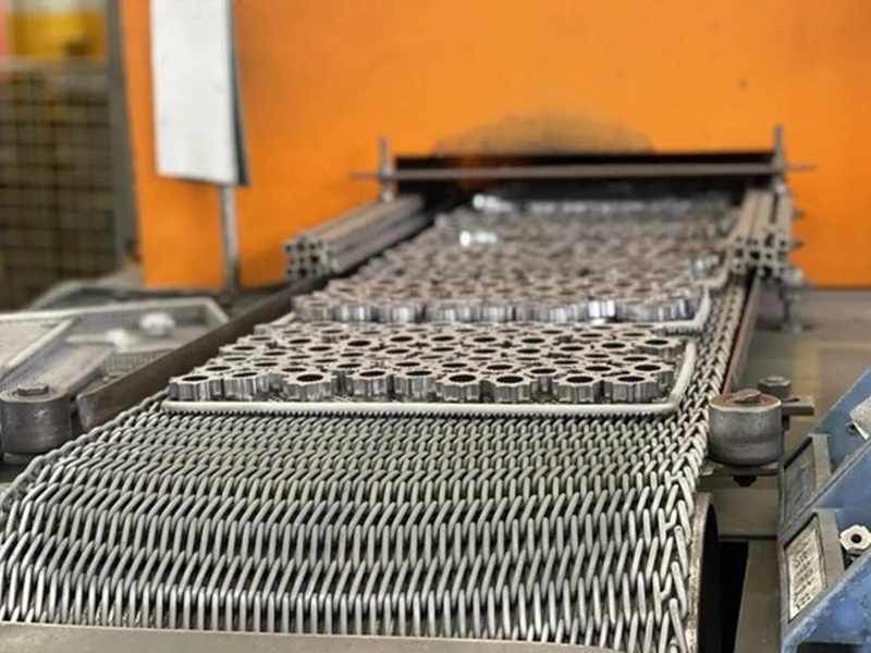 How to extend the service life of high temperature resistant metal mesh belt?